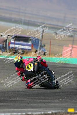 media/Jun-04-2022-WERA (Sat) [[b852bbbd55]]/Practice Races/5-750cc and up novices/